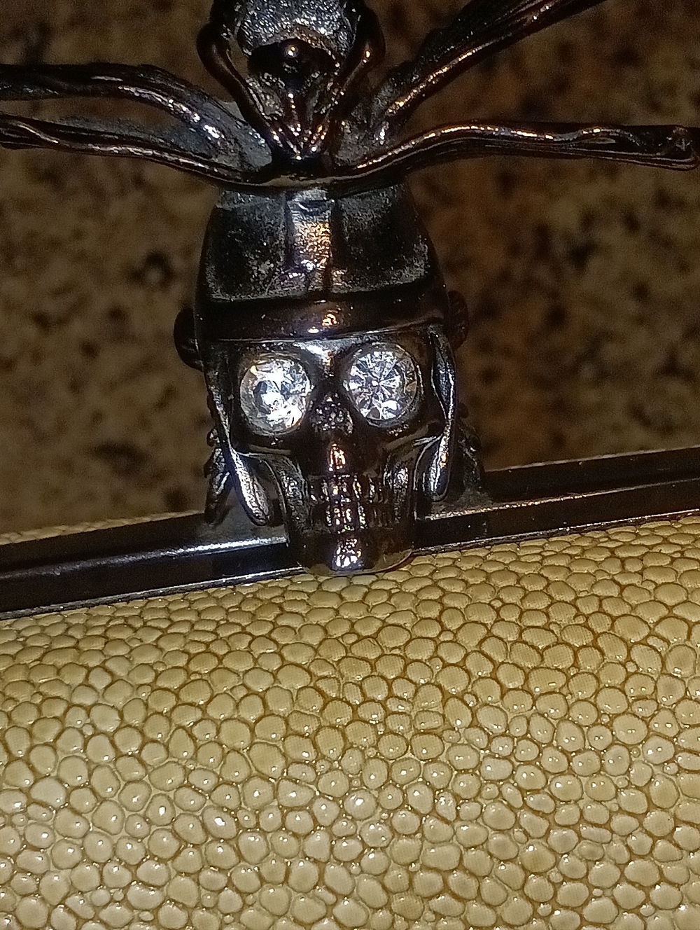 JNB Faux Stingray Shagreen Skull Clutch – Edgy Gunmetal Crystal Evening Bag - Picture 13 of 16